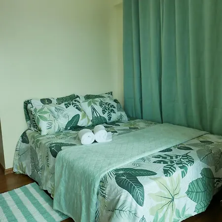 Skyview 2Br La Suitez 4307 Makati Stay